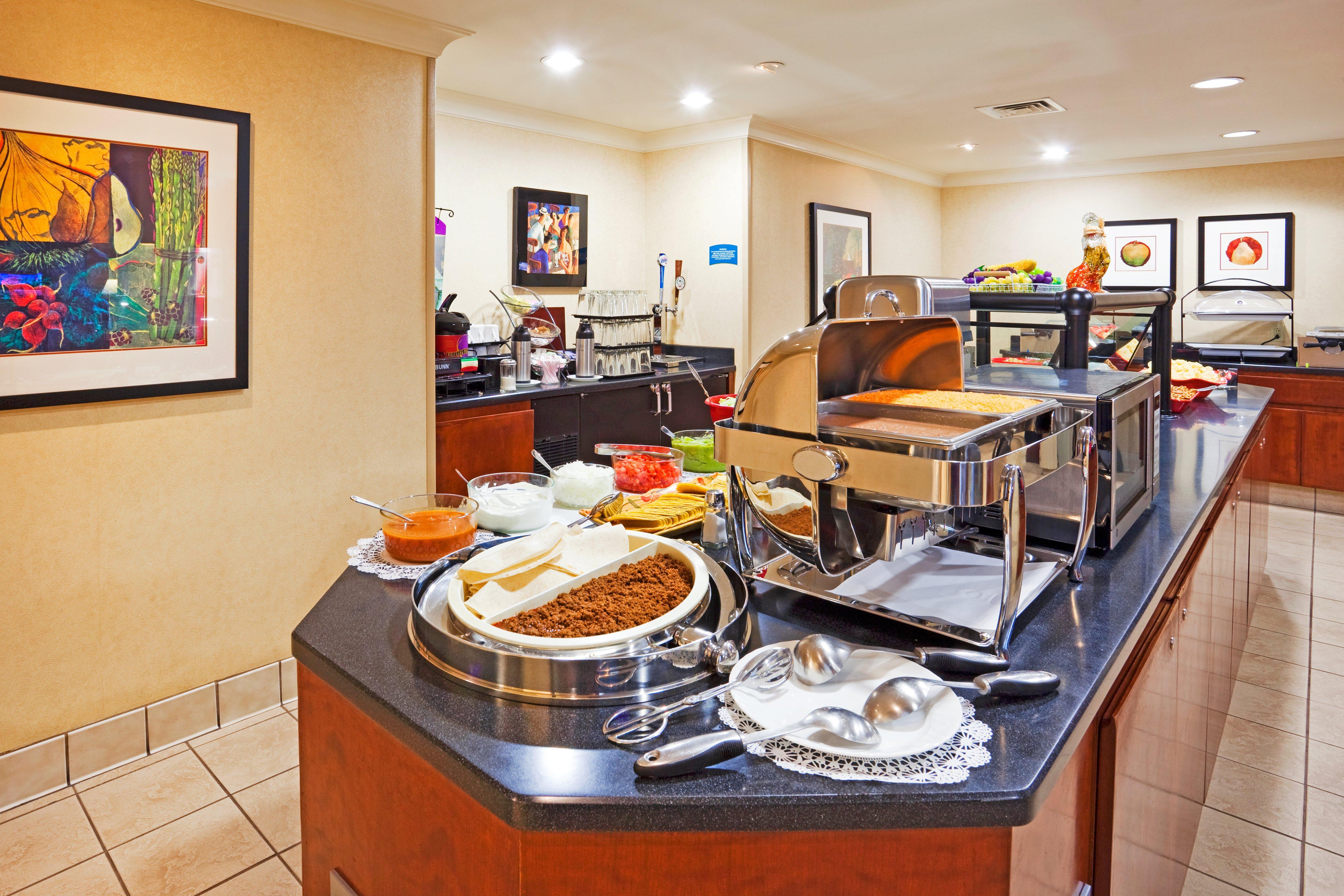 Staybridge Suites Chattanooga Downtown - Convention Center By Ihg Екстериор снимка